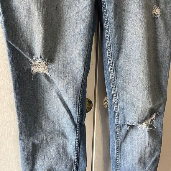 HOLLISTER Super Skinny Medium Wash Ripped Jeans, 3R - Picture 3 of 11